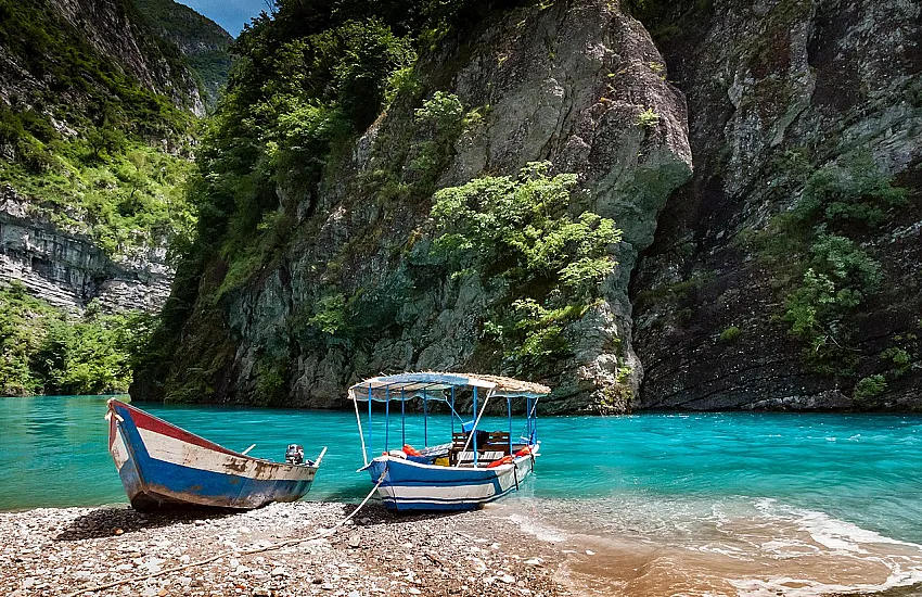 7-Day Albania Road Trip Itinerary: Albanian Riviera Beaches, Mountain Drives, and UNESCO Berat & Gjirokastër